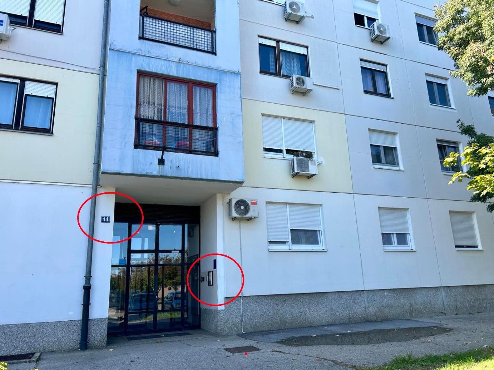 Fly By Suite - Zagreb Airport - 0-24H Self Check In&Out - Parking On Site ヴェリカ・ゴリツァ エクステリア 写真
